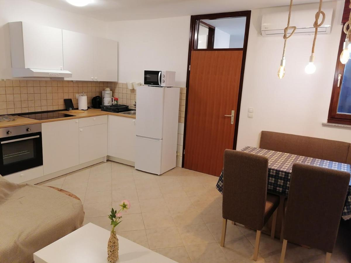 Apartamento Kika Dramalj Exterior foto